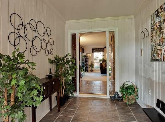 3rd image of 15615 Regal Hill Cir