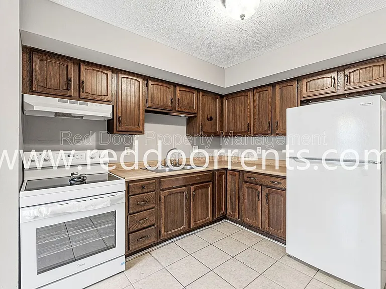 517 Gibbs St — Photo 6
