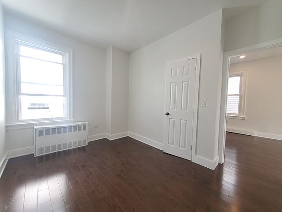 3rd image of 181 Lexington Ave #3R
