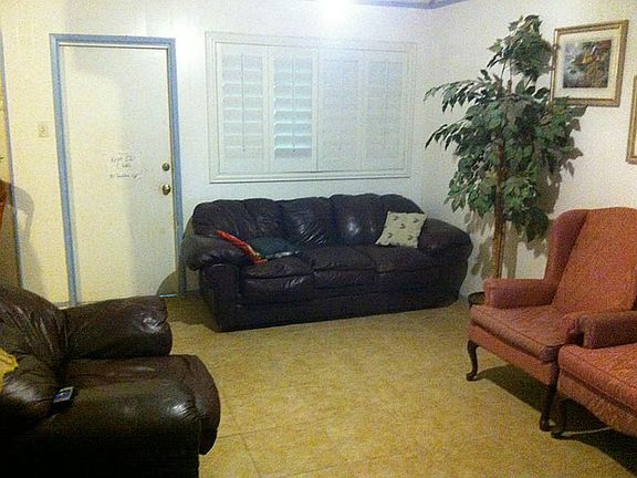 4th image of 242 Glazebrook Dr