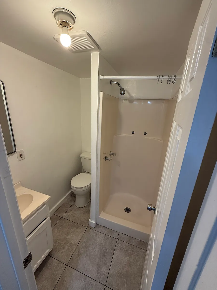 Building Photo - 1135 E 68th St #1/3