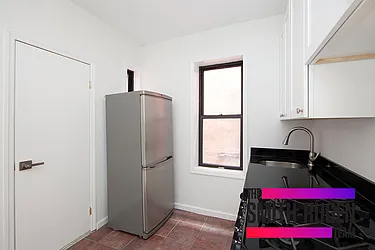 Rented by R New York