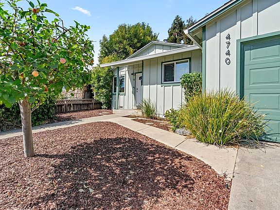 4th image of 4740 Quadres Ct