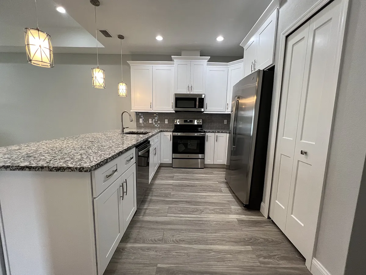 Building Photo - 45 Wellham Ln #A