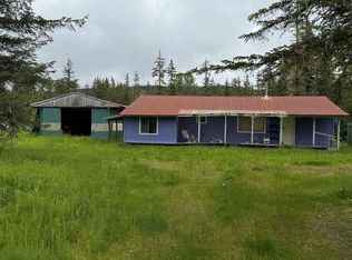 101 Rink Creek Rd, Gustavus, AK 99826