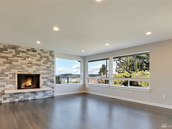 3rd image of 7922 19th St W