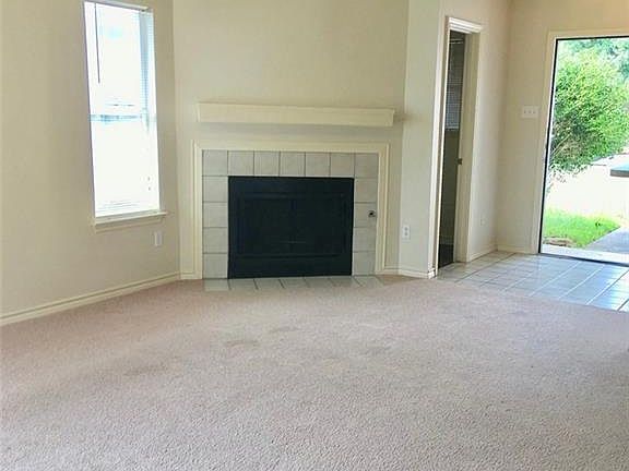 2nd image of 2905 Kestrel Dr