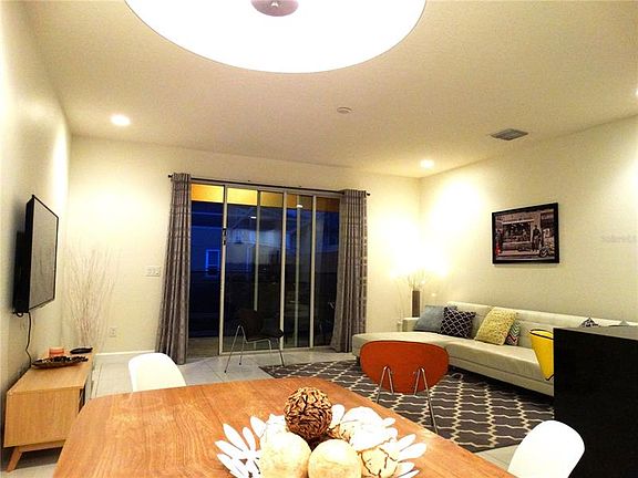 4th image of 1623 Retreat Cir