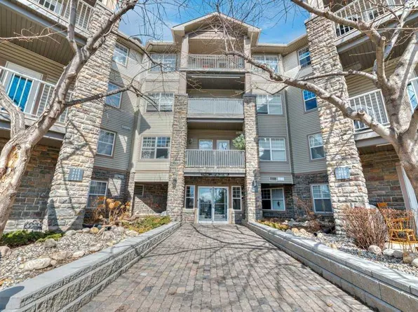 1408 W 17th St SE #304, Calgary, AB T2G 5S8