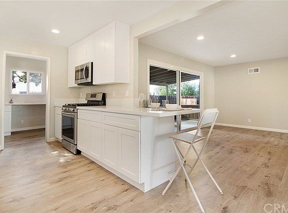 3rd image of 12572 Charloma Dr