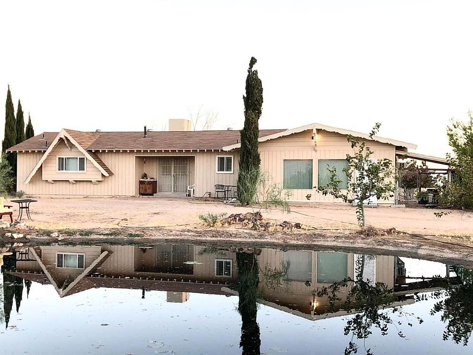1st image of 46838 Twin Lakes Dr