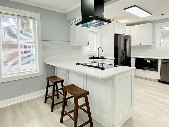 5th image of 312 Nassau St