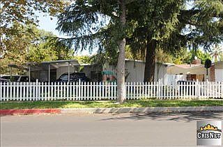 2nd image of 7768 Zelzah Ave