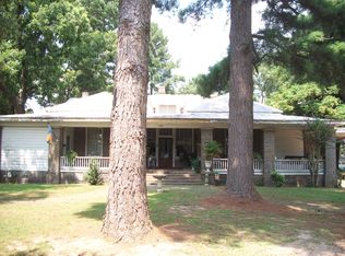 1400 E 3rd St, Hope, AR 71801