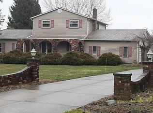 12158 Shiloh Dr, Chesterland, OH 44026