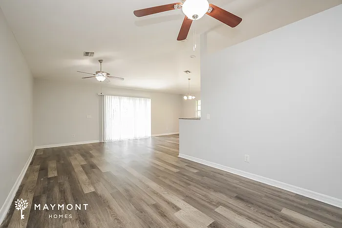 3 bed, 2.0 bath, 1751 sqft, $1,695 — Photo 3