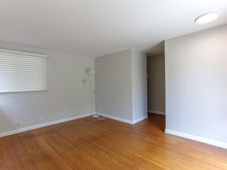 1st image of 19 San Jacinto Way