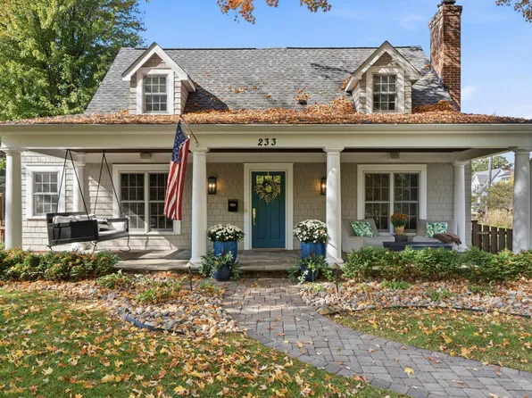 233 Broadway Ave N, Wayzata, MN 55391