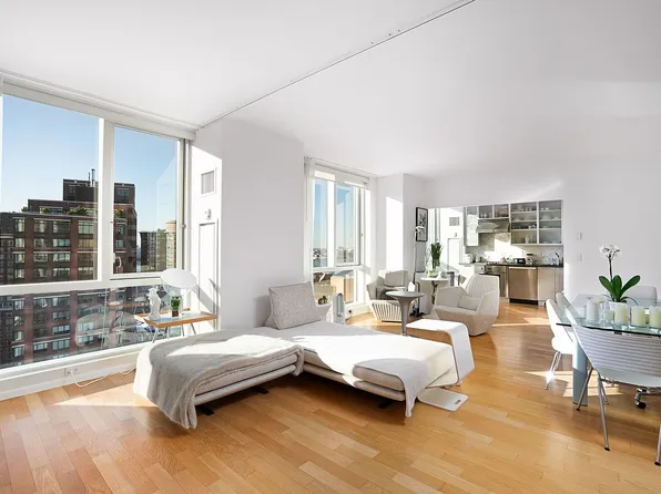 200 Chambers St APT 23B, New York, NY 10007