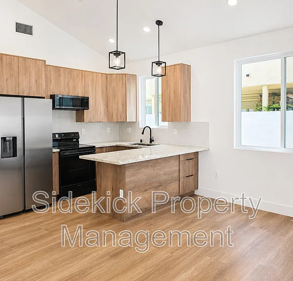 432 W Garfield Ave #A — Photo 3