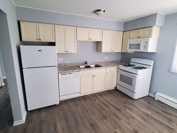 5th image of 1026 E Division St #D