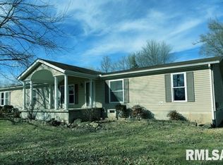 706 N Palmer St, West Frankfort, IL 62896