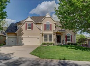 5819 Manor Ln, Parkville, MO 64152