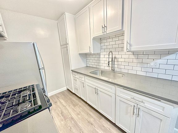 5th image of 3754 S Sepulveda Blvd APT 2