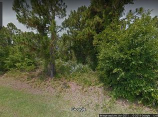 826 Evernia St, Sebastian, FL 32958