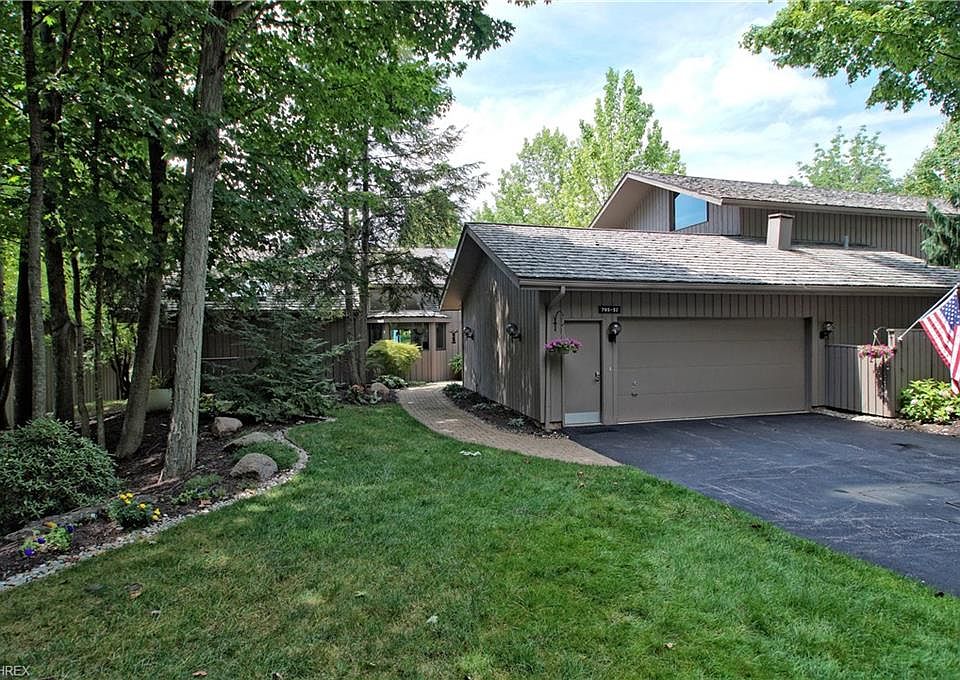 1st image of 785 Windward Dr