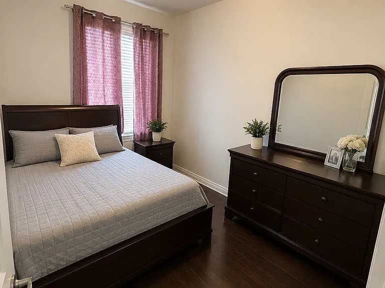 13 Mohandas Dr #MAIN UPPER — Photo 5