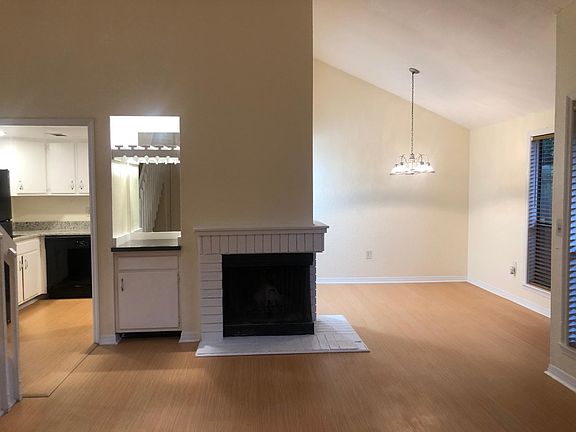 3rd image of 626 Saint Johns Ct