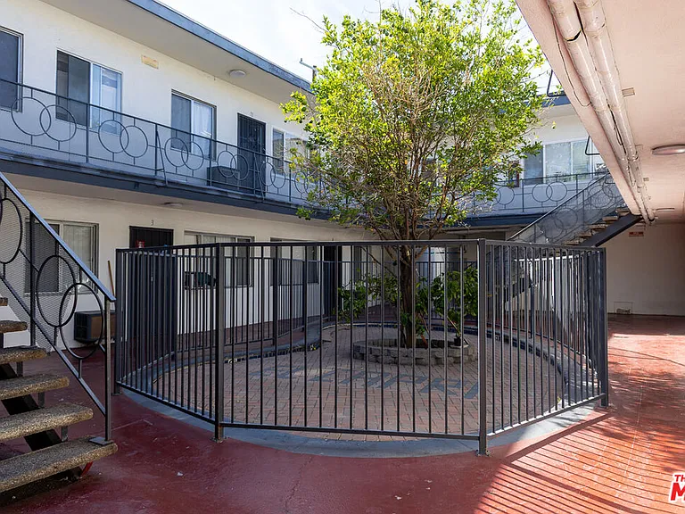 6126 Eleanor Ave #1 — Photo 3