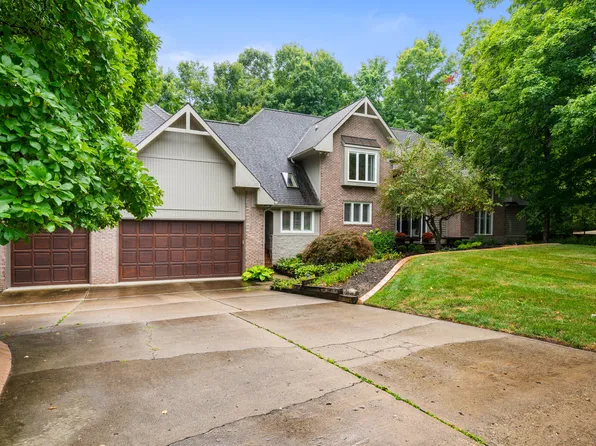 10919 Running Tide Ct, Indianapolis, IN 46236