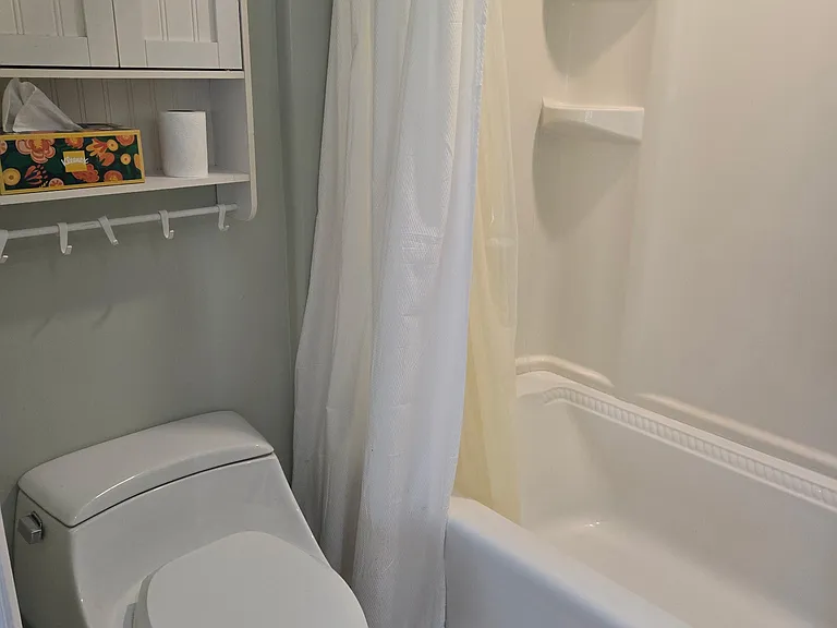 7045 Aura Ave — Photo 6