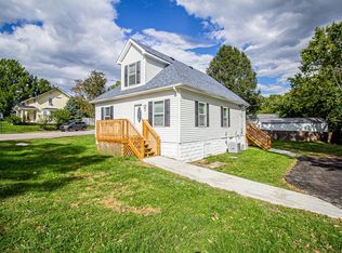 100 E 20th St, Paris, KY 40361