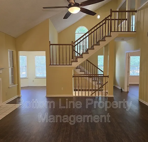 6108 Gray Gate Ln #G — Photo 2