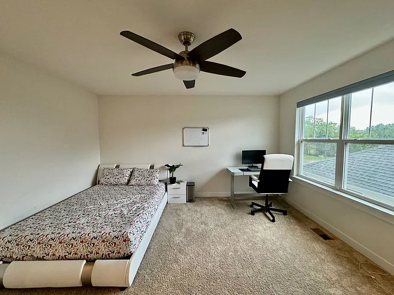 233 Farmstead Ct — Photo 40