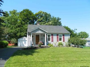 7 Hillview Ter, Castleton, NY 12033
