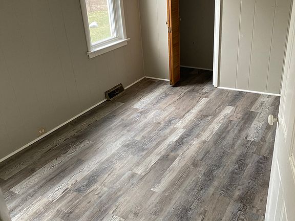 5th image of 1917 Price St Floor 1
