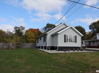 217 Riverview Dr, Creve Coeur, IL