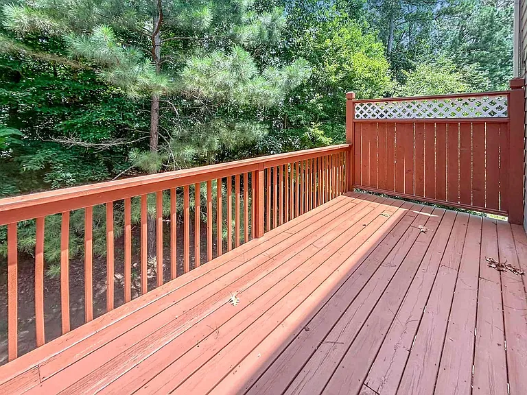 4033 Edgecomb Dr — Photo 28