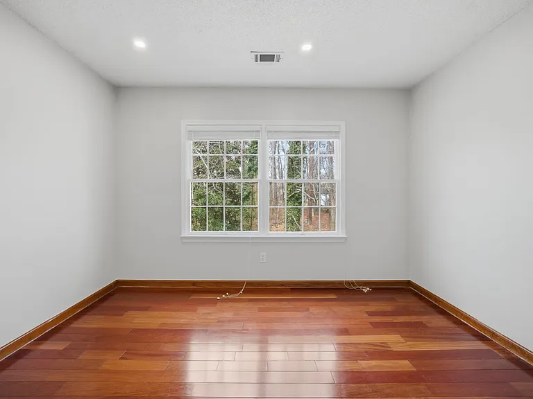 956 Copper Stone Cir — Photo 33