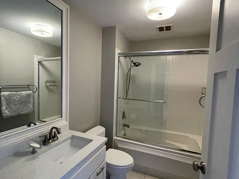 1217 Olympic Way W #1 — Photo 22
