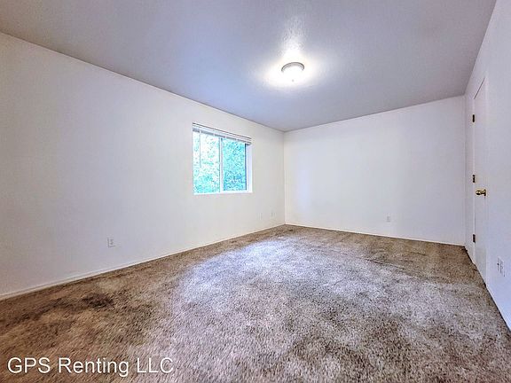 5th image of 6909 Beverly Ln Unit B