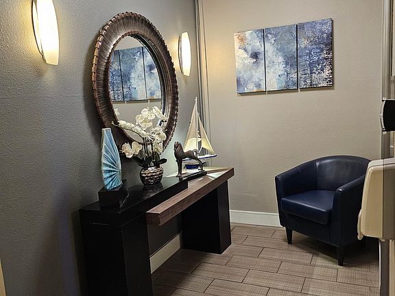 5th image of 1727 S Bentley Ave #306