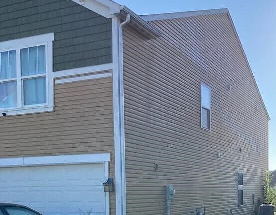 2nd image of 918 Olmsted Ct