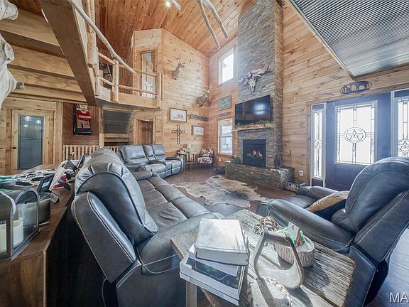 5th image of 114 County Road 4180