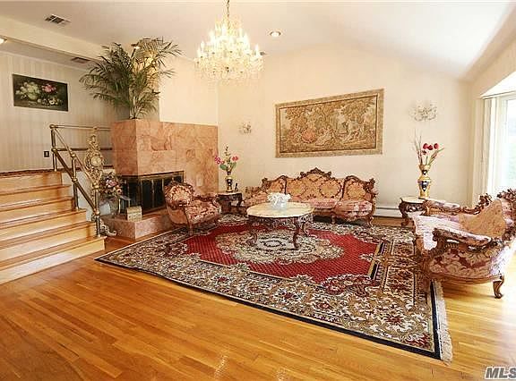 3rd image of 31 Birchwood Park Dr