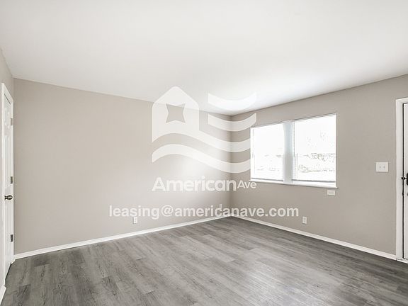 1459140_003_living_room_12703242.jpg